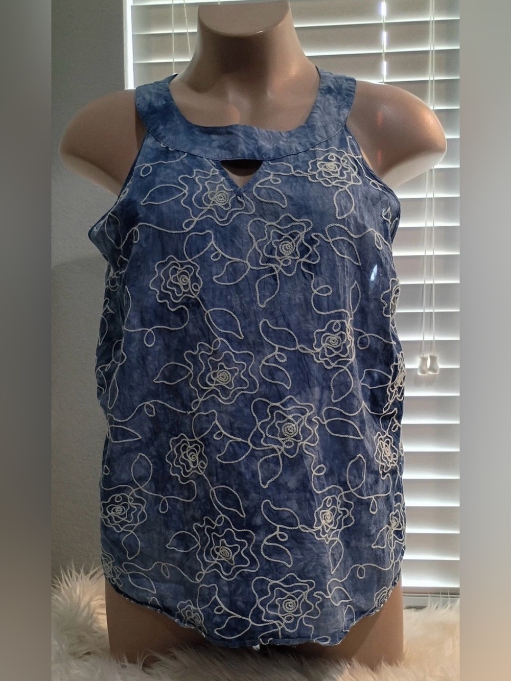 Objects D’Art Women’s 2X Sleeveless Top